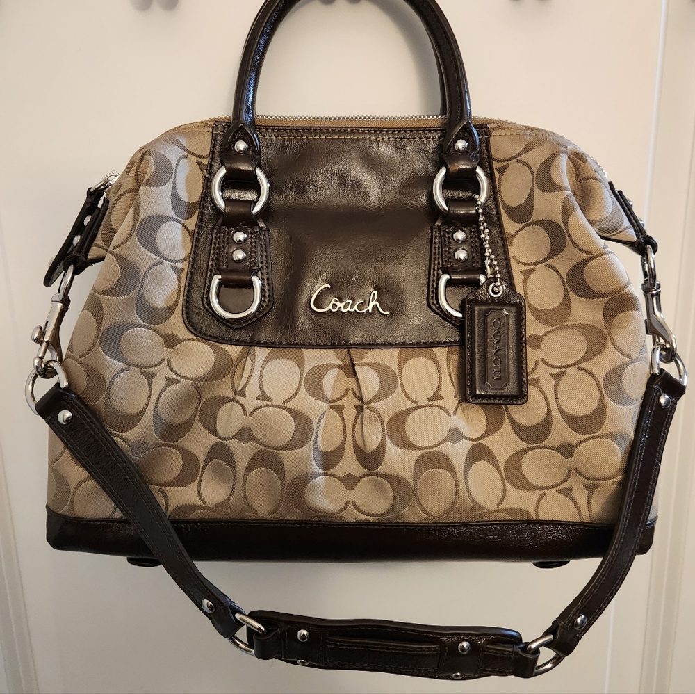 Coach Bag - Picture 1 of 6